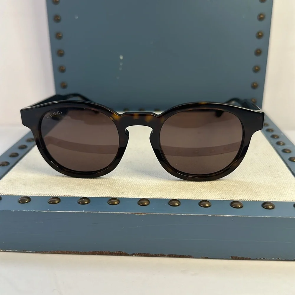 New Authentic Gucci GG0825S Shiny Dark Havana Sunglasses